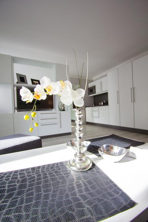Aparthotel "Am Fliess" Хойерсверда Стая снимка