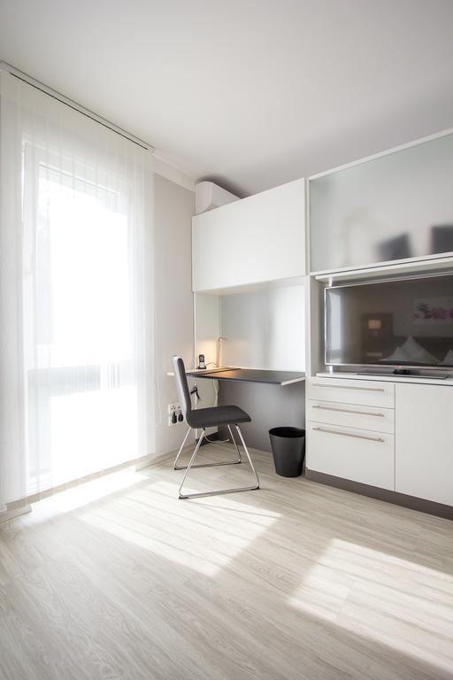 Aparthotel "Am Fliess" Хойерсверда Стая снимка