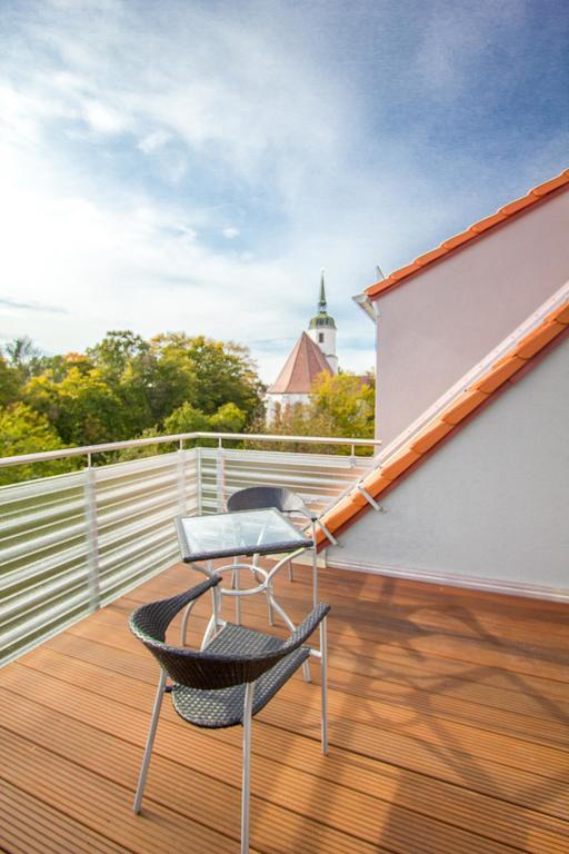 Aparthotel "Am Fliess" Хойерсверда Екстериор снимка
