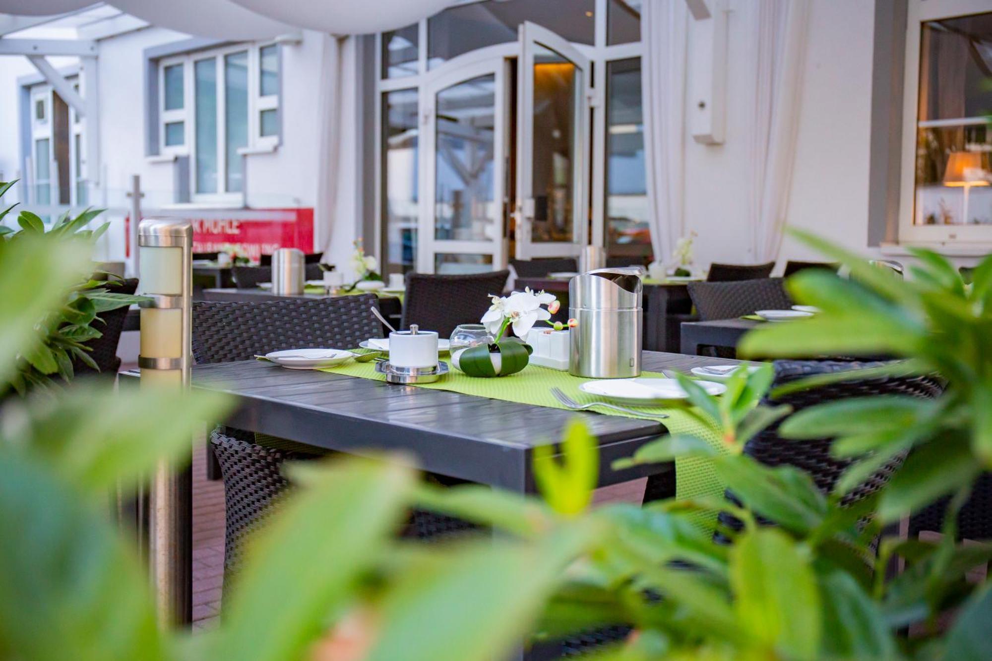 Aparthotel "Am Fliess" Хойерсверда Екстериор снимка
