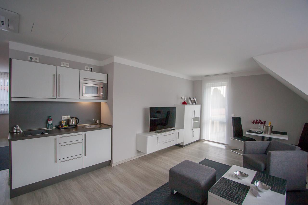 Aparthotel "Am Fliess" Хойерсверда Екстериор снимка